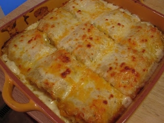 Chicken Alfredo Rollups